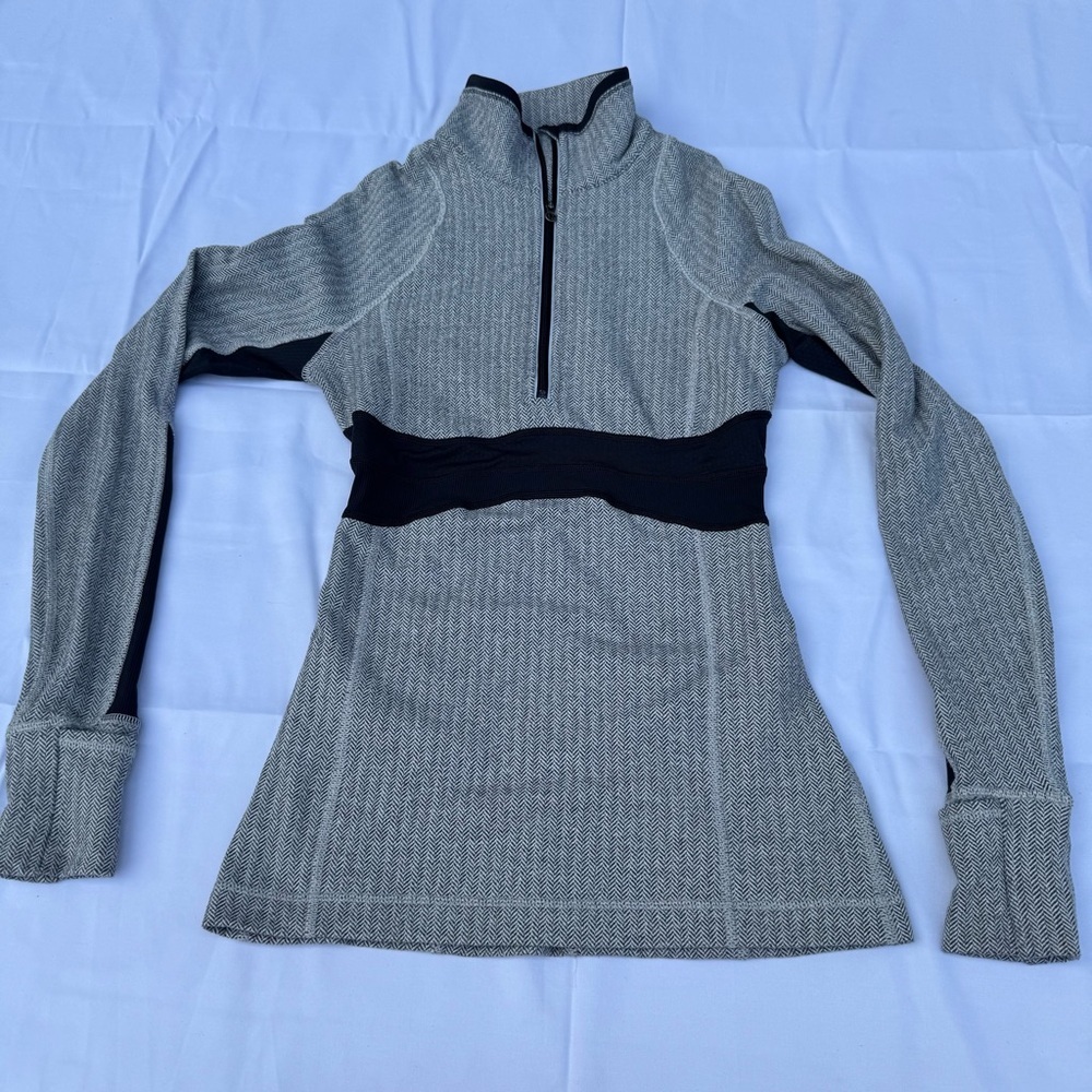 Lululemon Full Tilt Half Zip Herringbone Pullover Size 2 - Picture 2 of 9